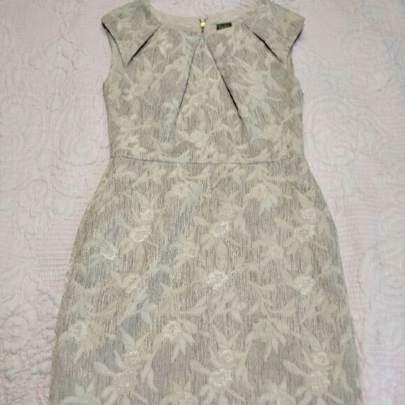 Taylor Floral Boho Dress - Picture 1 of 3